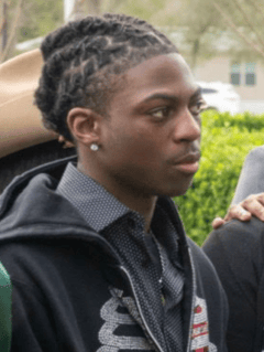 No, a Texas school district having a grooming policy is not racist